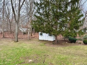 86 Krispin Ln in East Setauket, NY - Building Photo - Building Photo
