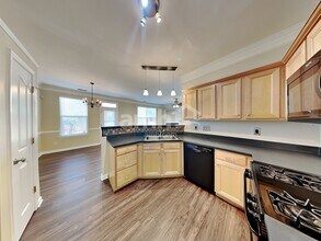 7217 Winding Cedar Trl in Harrisburg, NC - Foto de edificio - Building Photo