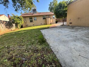 29 Southwood Dr in Woodland, CA - Building Photo - Building Photo