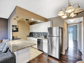3014 Cornwall A in Boca Raton, FL - Building Photo - Building Photo