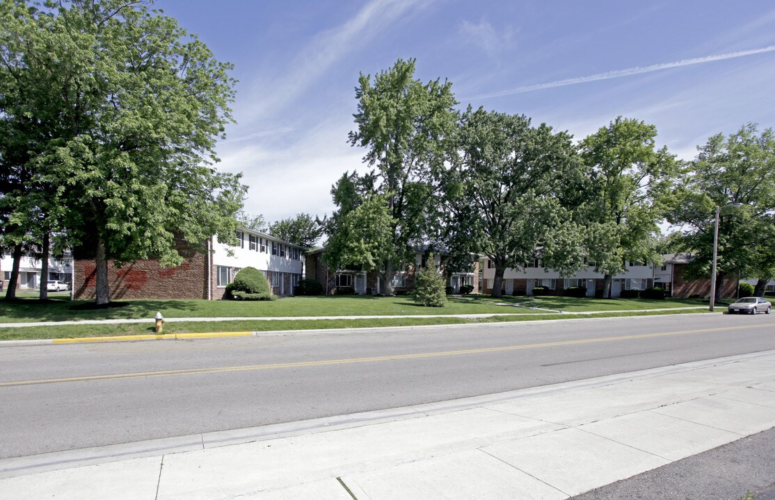 4960-4982 Medfield Way in Columbus, OH - Building Photo