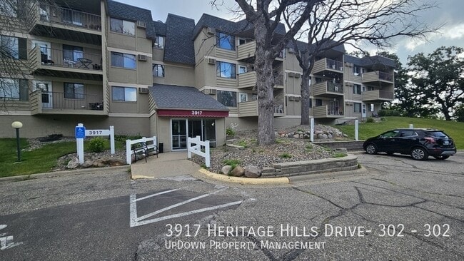 property at 3917 Heritage Hills Dr