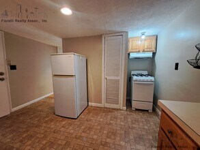 18 Parmenter St, Unit 1 in Boston, MA - Foto de edificio - Building Photo