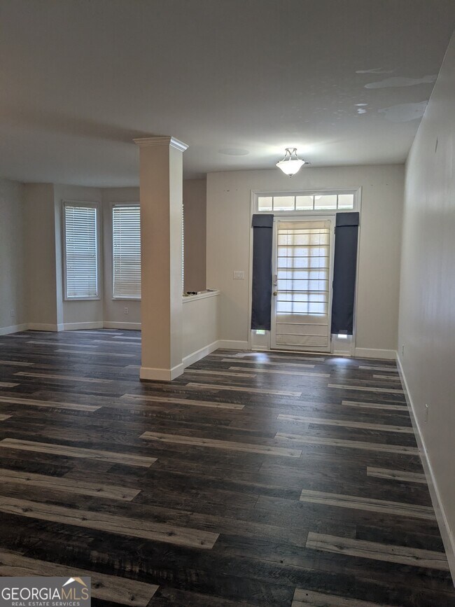 137 Village Green Cir in Tyrone, GA - Building Photo - Building Photo