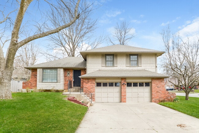 property at 500 Hargis Ln