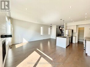 507 Borbridge Ave in Ottawa, ON - Building Photo - Building Photo