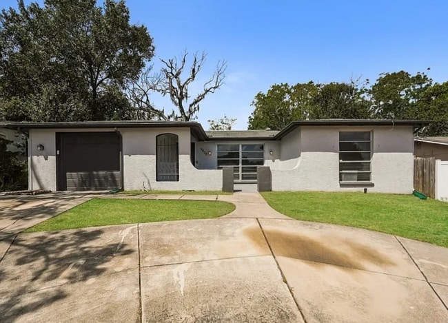 property at 9405 Gray Fox Ln