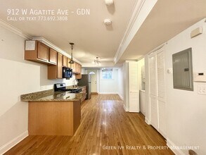 912 W Agatite Ave in Chicago, IL - Building Photo - Building Photo