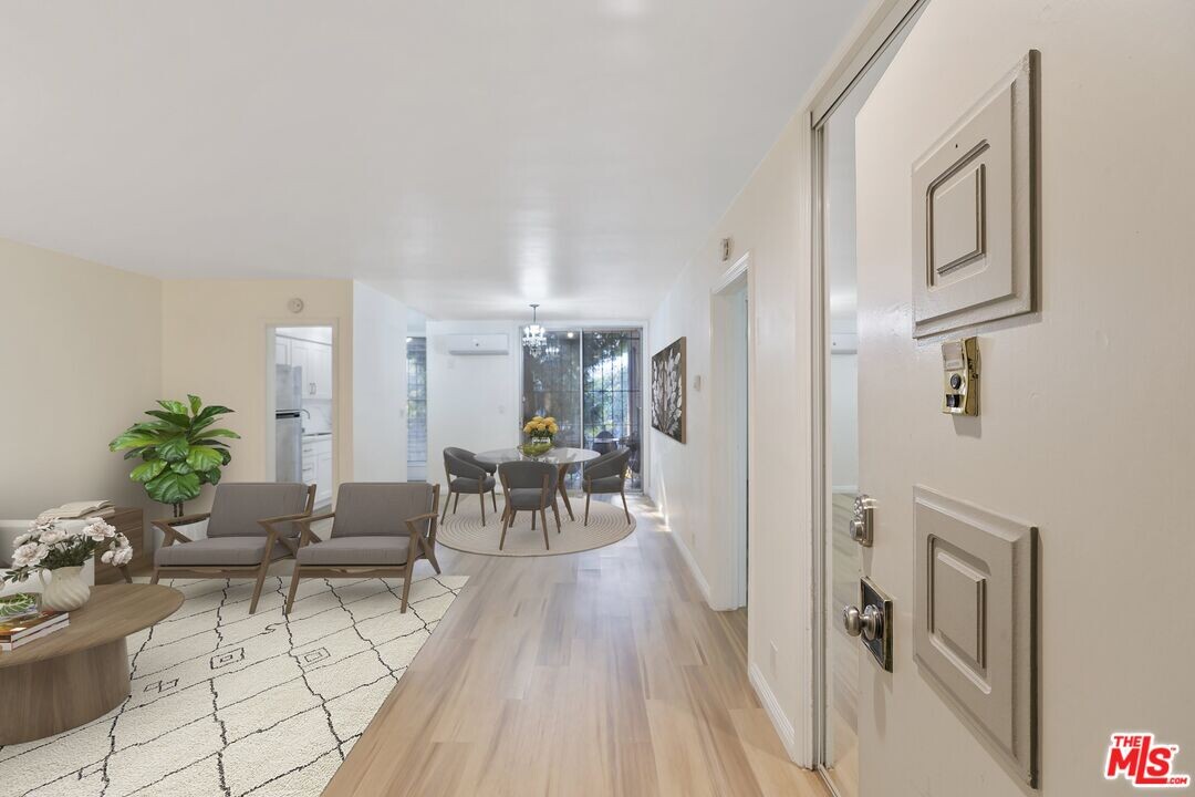 4255 5th St in Los Angeles, CA - Building Photo