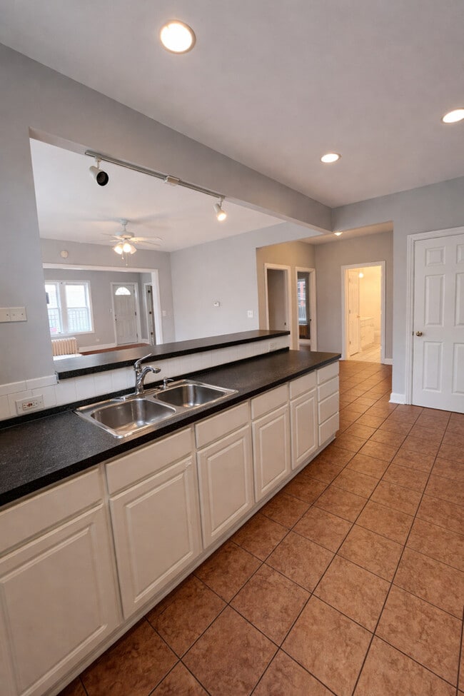 3716 N Cicero Ave in Chicago, IL - Building Photo - Building Photo