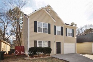 2314 Kissing Tree Ln SE in Smyrna, GA - Building Photo