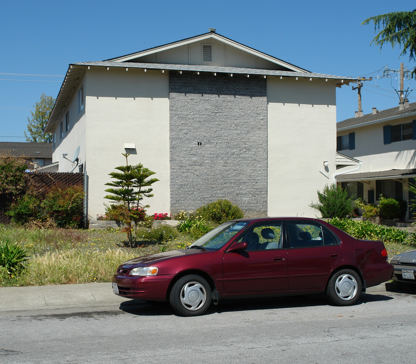 1729 Noranda Dr in Sunnyvale, CA - Foto de edificio