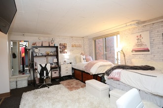 Statesider in Madison, WI - Building Photo - Interior Photo