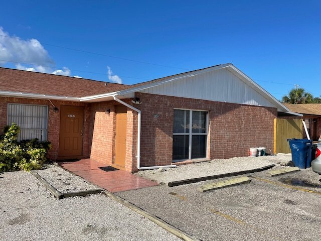 3320 51st Ave Dr W in Bradenton, FL - Building Photo