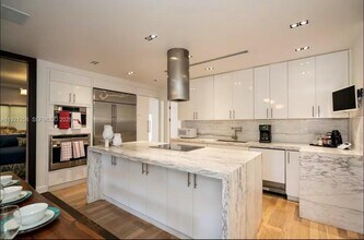 45 SW 28th Rd in Miami, FL - Building Photo - Building Photo