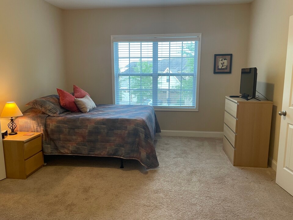 8552 Loxton Cir in Charlotte, NC - Foto de edificio