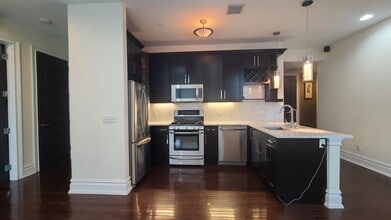 3121 Central Ave, Unit 2 in Union City, NJ - Building Photo - Building Photo