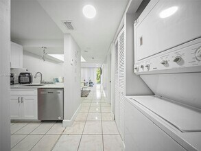 8006 SW 149th Ave in Miami, FL - Building Photo - Building Photo