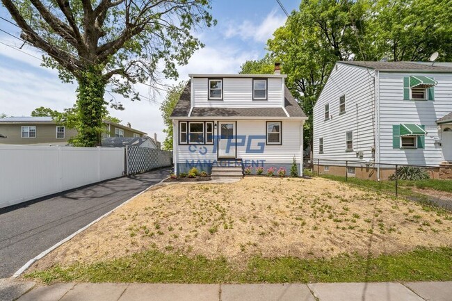property at 813 Union St