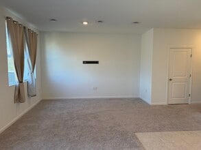 3353 Vesara Dr in Davenport, FL - Building Photo - Building Photo