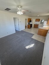 304 E Gruenwald Ave in Oshkosh, WI - Building Photo - Building Photo