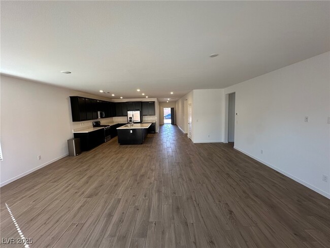4236 Rosalyn Ridge St in Las Vegas, NV - Building Photo - Building Photo