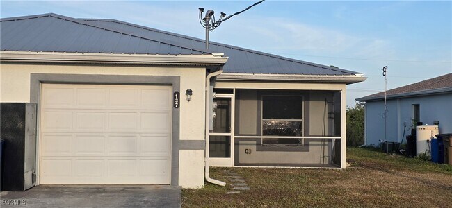137 Milwaukee Blvd in Lehigh Acres, FL - Building Photo - Building Photo