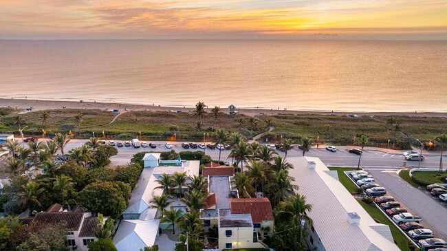 88 S Ocean Blvd in Delray Beach, FL - Building Photo - Building Photo