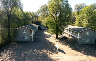 319-321 E Brookside St in Colorado Springs, CO - Building Photo