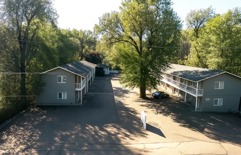 319-321 E Brookside St in Colorado Springs, CO - Building Photo