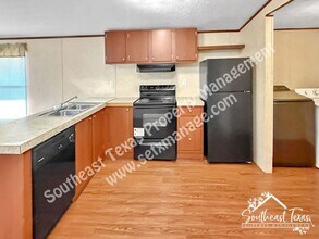 5575 Bubba Rd in Orange, TX - Building Photo - Building Photo