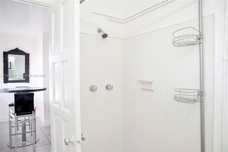 4109 N Ocean Dr, Unit 15 in Lauderdale-by-the-Sea, FL - Building Photo - Building Photo