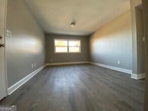 536 College St in Hapeville, GA - Building Photo - Building Photo