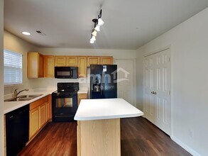 11148 Carver Pond Rd in Charlotte, NC - Building Photo - Building Photo