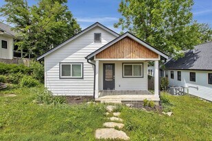 1405 Russell St in Nashville, TN - Building Photo