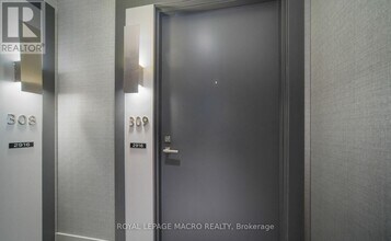 2916 Hwy 7 W in Vaughan, ON - Building Photo - Building Photo