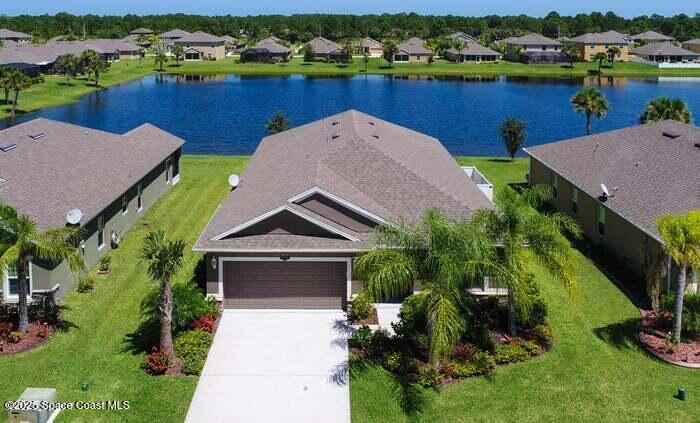 2229 Snapdragon Dr NW in Palm Bay, FL - Building Photo