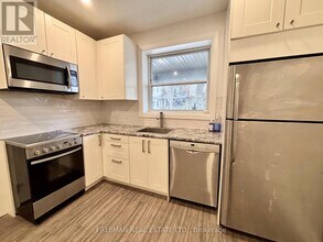 340 Howland Ave in Toronto, ON - Building Photo - Building Photo