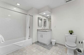 650 Albany St, Unit 3E in Boston, MA - Building Photo - Building Photo