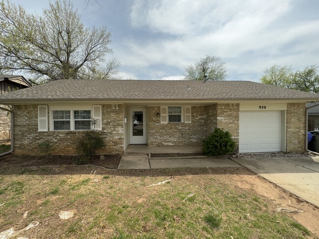 property at 920 Sequoyah Trail