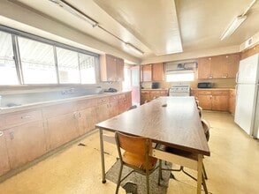 933 Grattan St in Los Angeles, CA - Building Photo - Building Photo
