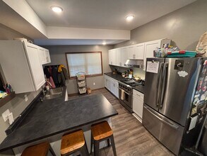 637 Woodland Ave in Duluth, MN - Building Photo - Building Photo