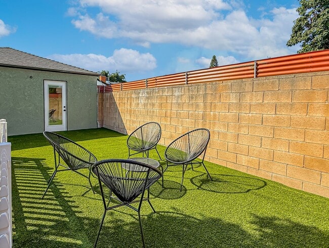 7532 Gaviota Ave in Los Angeles, CA - Building Photo - Building Photo