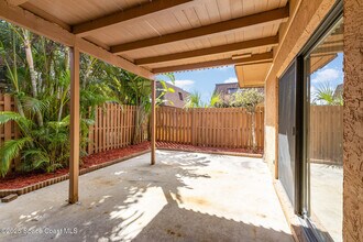 1736 S Park Ave in Titusville, FL - Building Photo - Building Photo