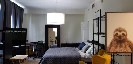 275 NE 18th St, Unit 307 in Miami, FL - Foto de edificio - Building Photo