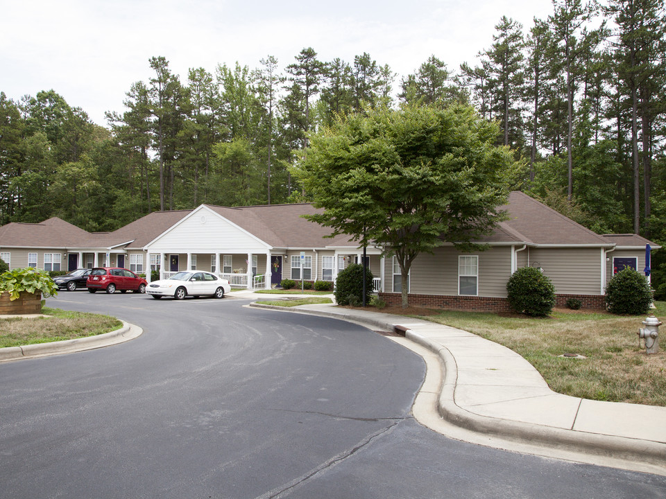 Whispering Oaks in Salisbury, NC - Building Photo