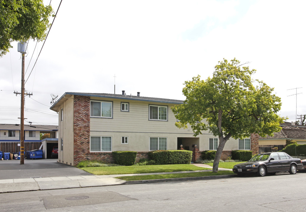 1015 El Camino Real Ave in Sunnyvale, CA - Building Photo