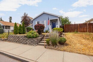 244 N Emerson Ave in Wenatchee, WA - Building Photo