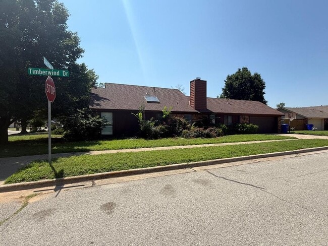 3701 River Oaks Dr