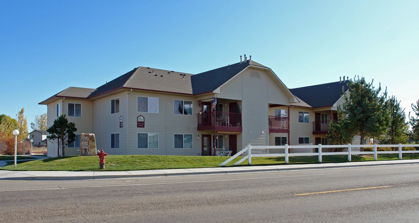 Portstewart Senior Apartments in Caldwell, ID - Building Photo